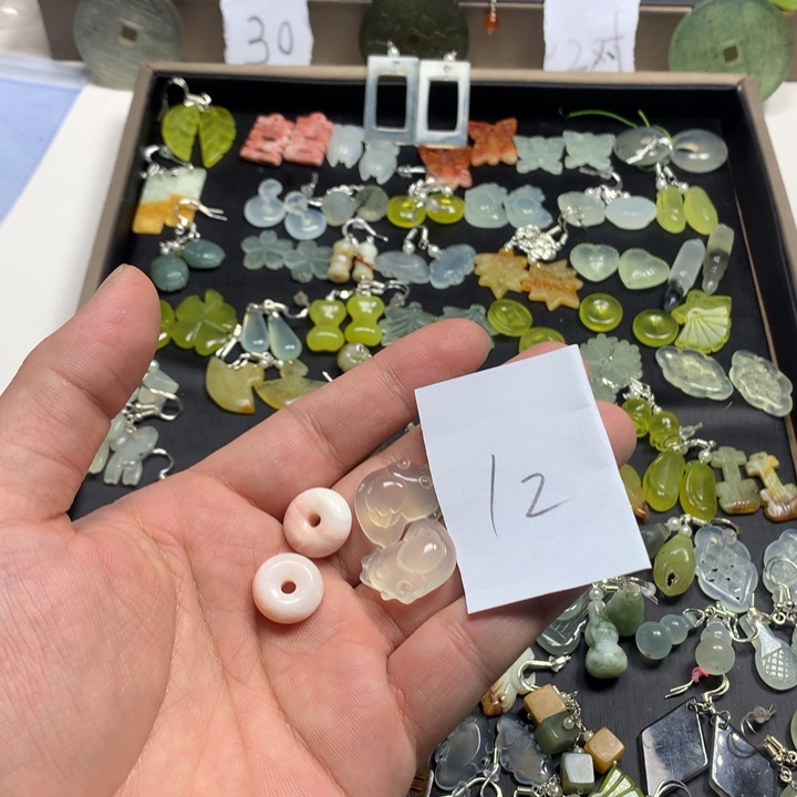 蛇纹石玉耳钉足银镀金镶嵌秋*