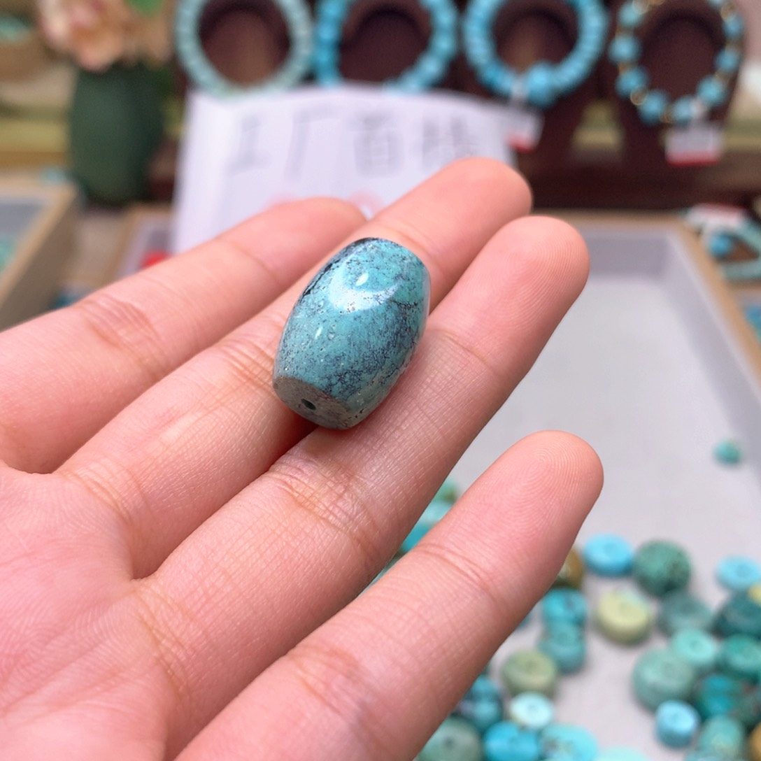 绿松石配饰未镶嵌