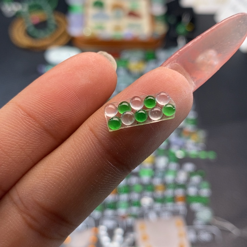 【闪购商品】翡翠挂件未镶嵌蛋