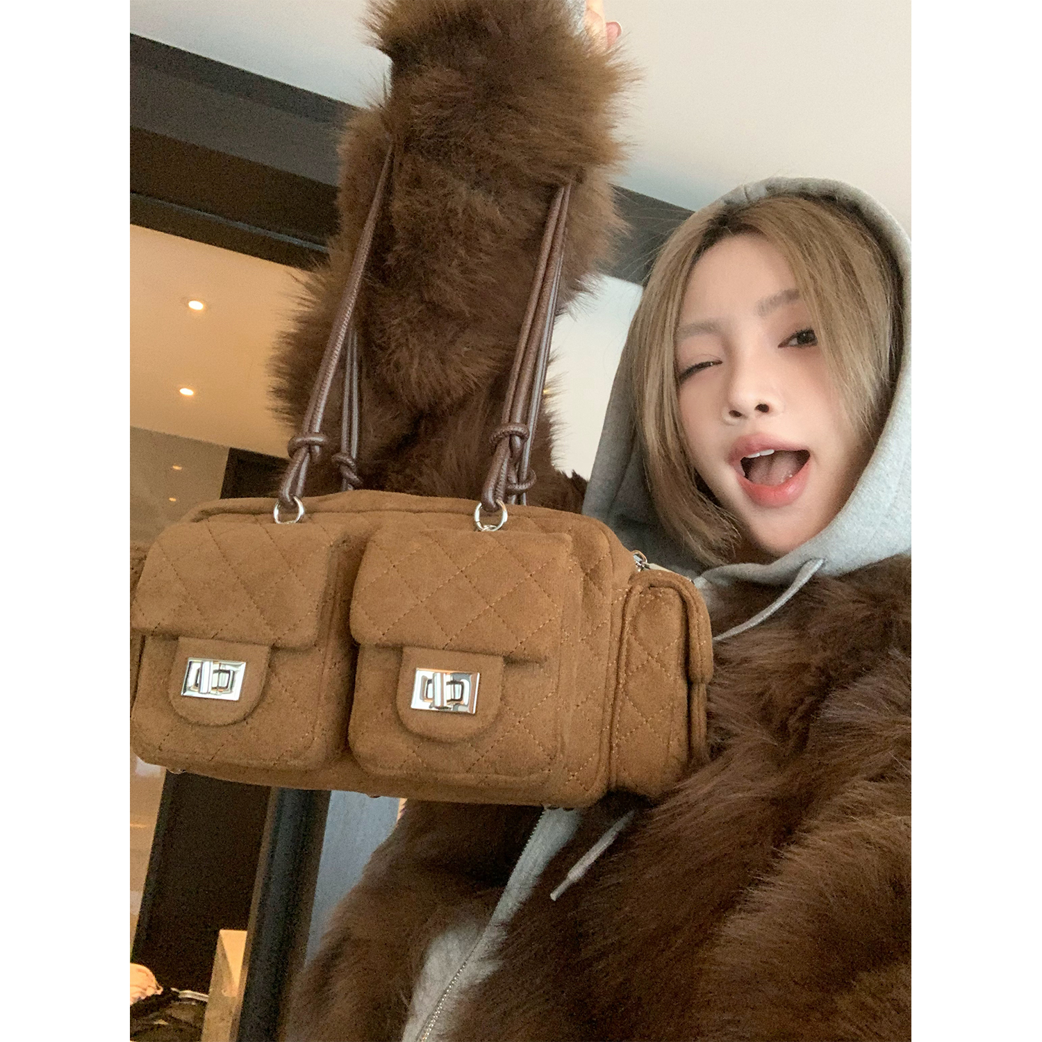 【10/30 20:00 上新】“焦糖朗姆”美拉德色系 菱格纹单肩包