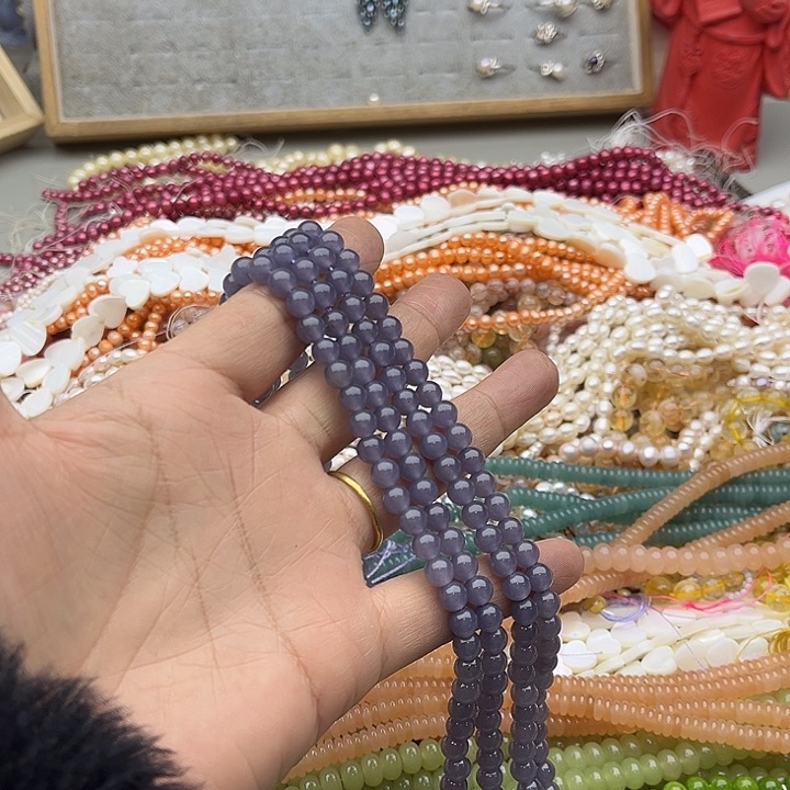 玛瑙/玉髓珠宝半成品未镶嵌一条6mm烟紫和田玉