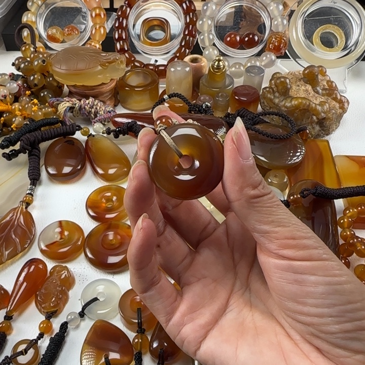 红***橙玛瑙/玉髓未镶嵌颈饰