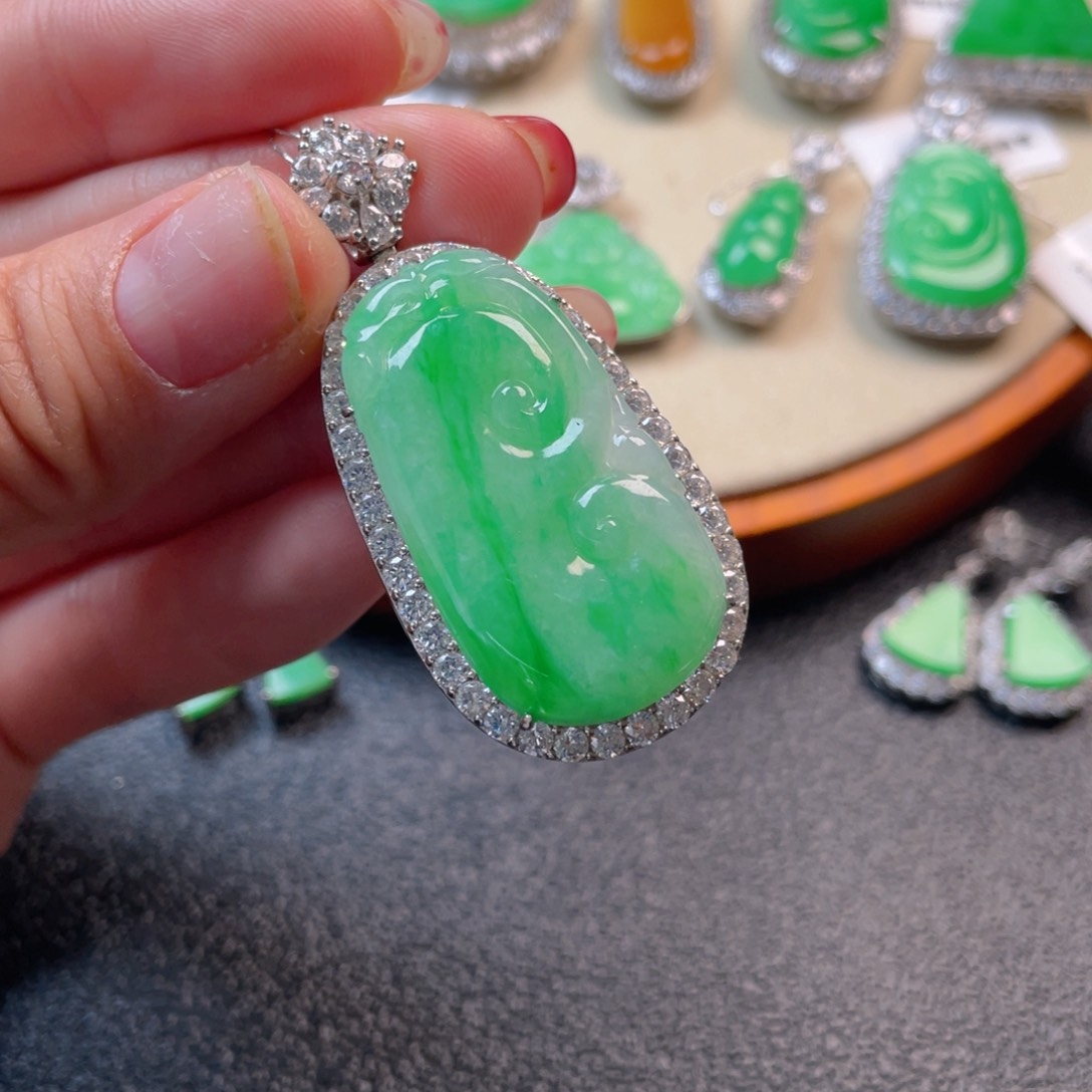 翡翠吊坠(不含链)银S925镶嵌