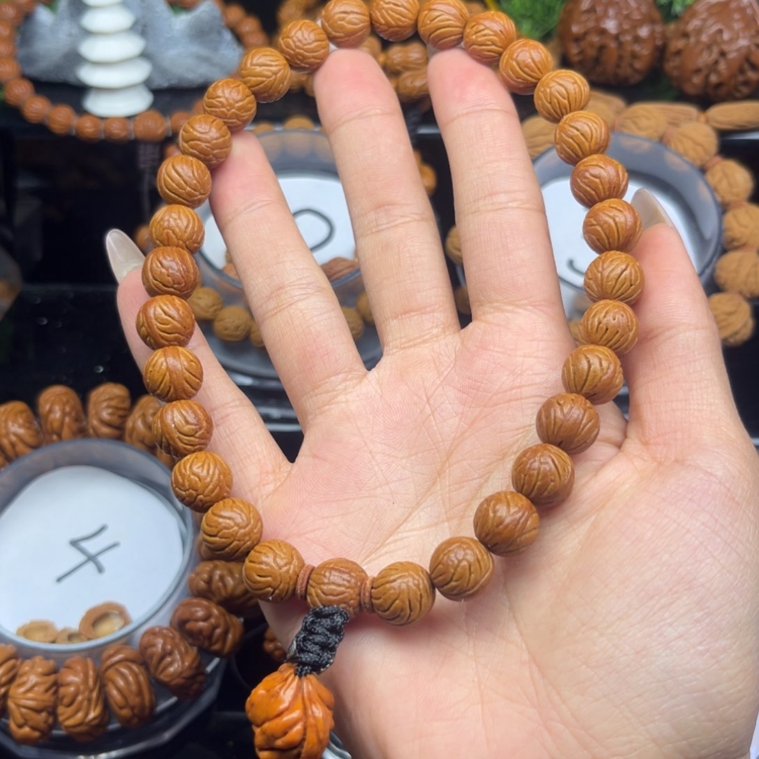 手串桃核?桃核手持