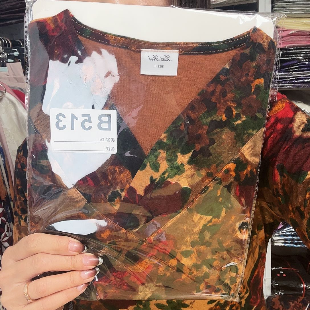 花***朵513羊毛特价一件上衣