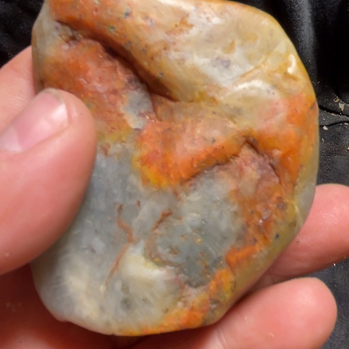 昌化石印石151克田黄原石一个