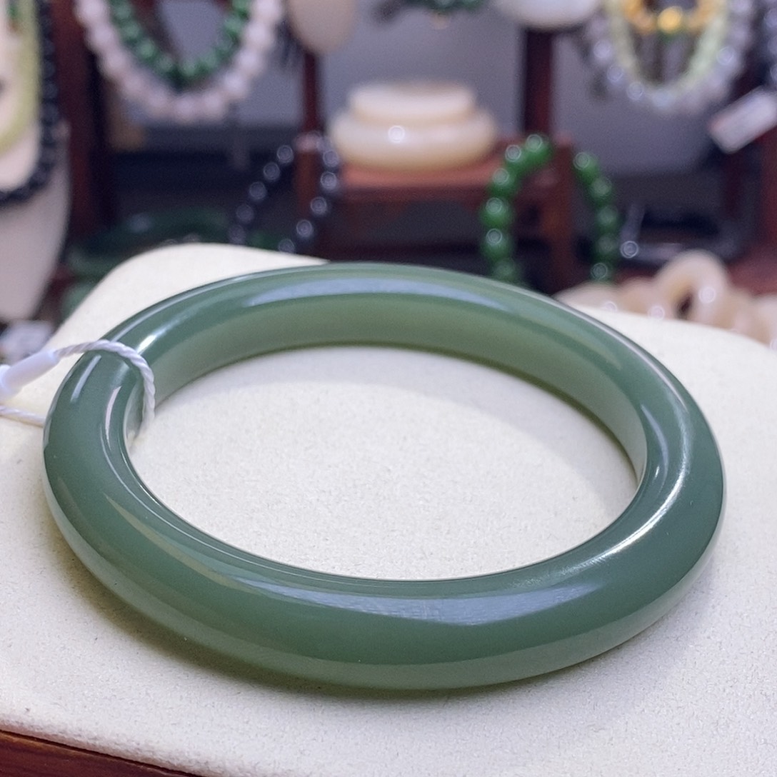 和田玉孤品冰晴水高冰湖水绿老矿料手镯58.5未镶嵌