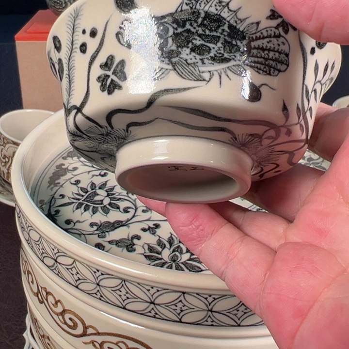 某***—手工手绘陶瓷艺术