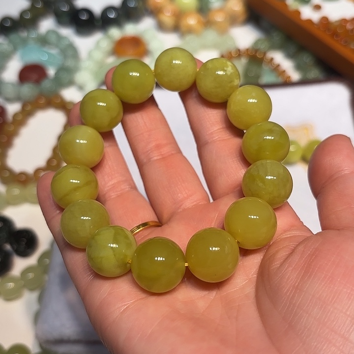 M***g蛇纹石玉未镶嵌手串