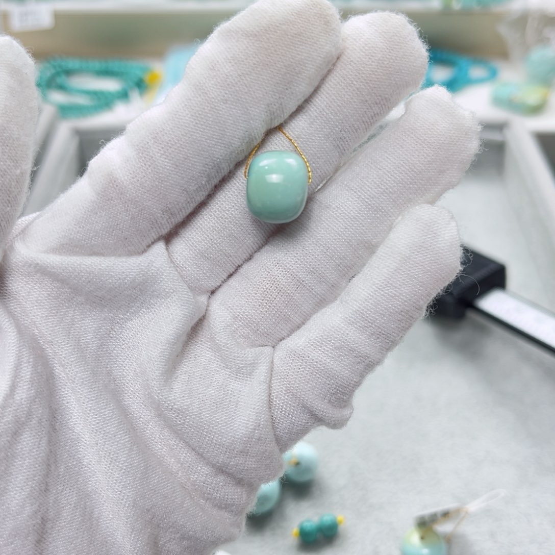 绿松石绿松石未镶嵌