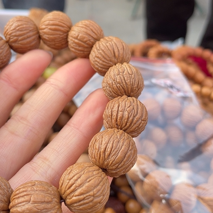 魏***猴头核桃手串猴头核桃