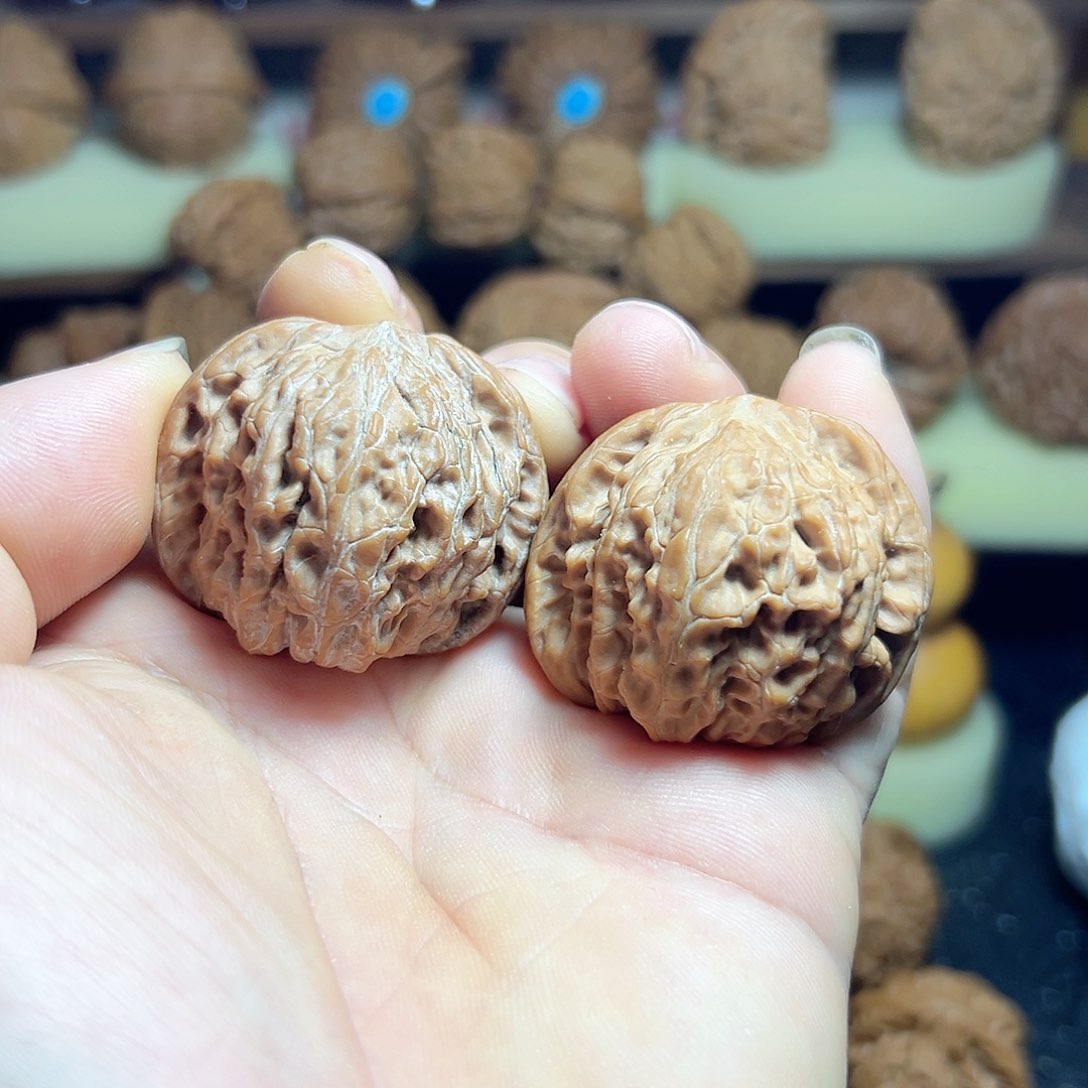 【闪购商品】文玩核桃吊坠磨盘