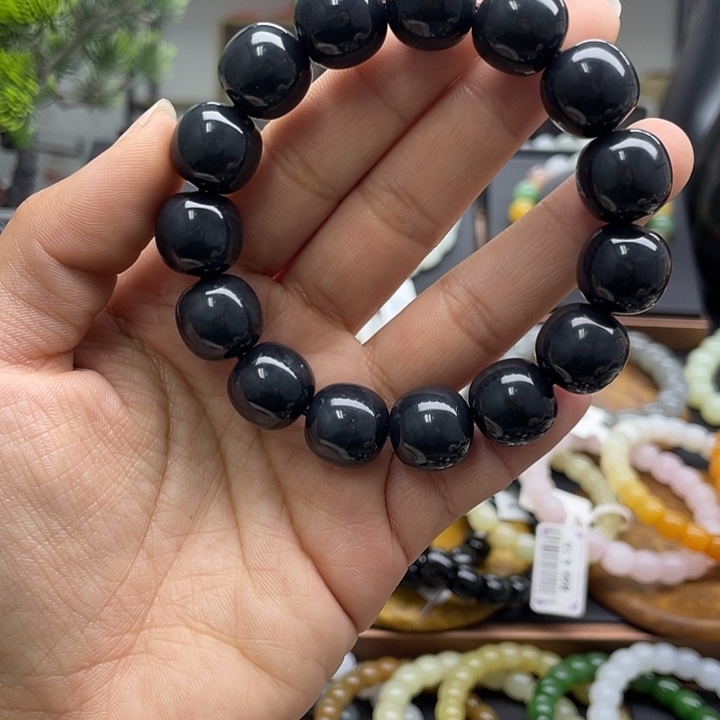 和田玉未镶嵌手串