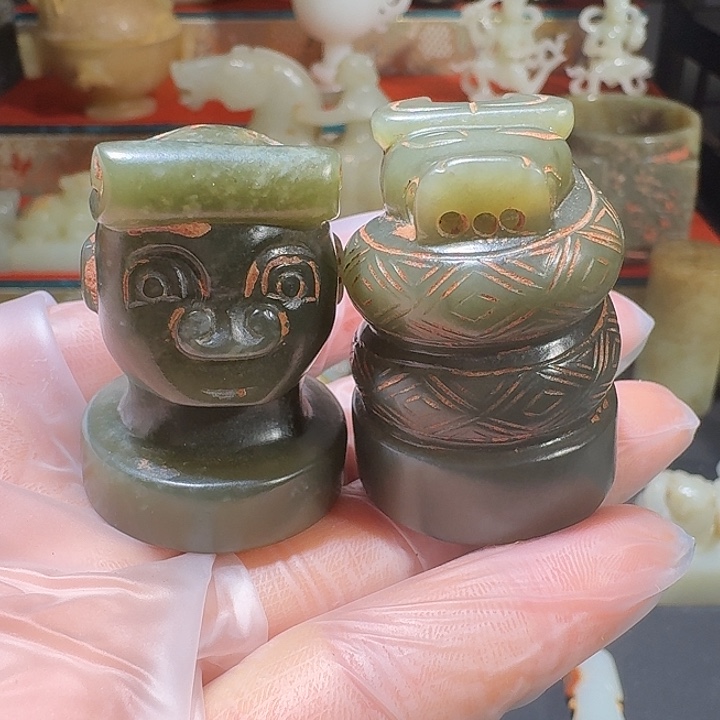 用***措和田玉未镶嵌挂件