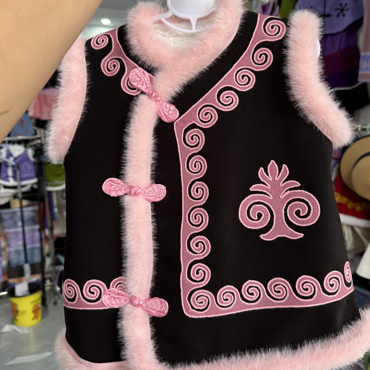 彝佳人服饰纯手工加绒儿童马甲