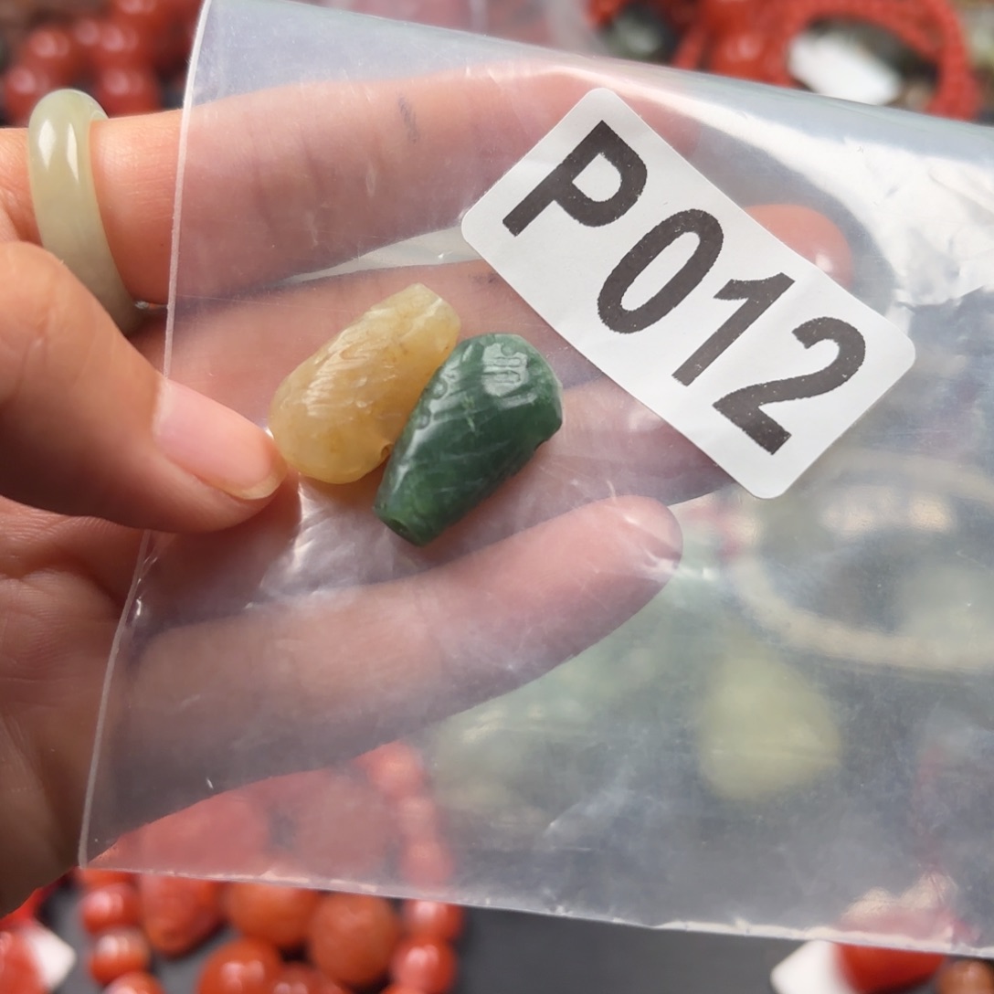 和田玉未镶嵌珠宝奇石12