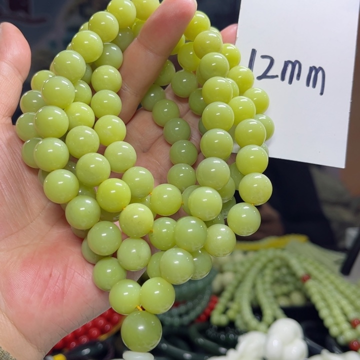 蛇纹石玉颈饰多样性发货未镶嵌