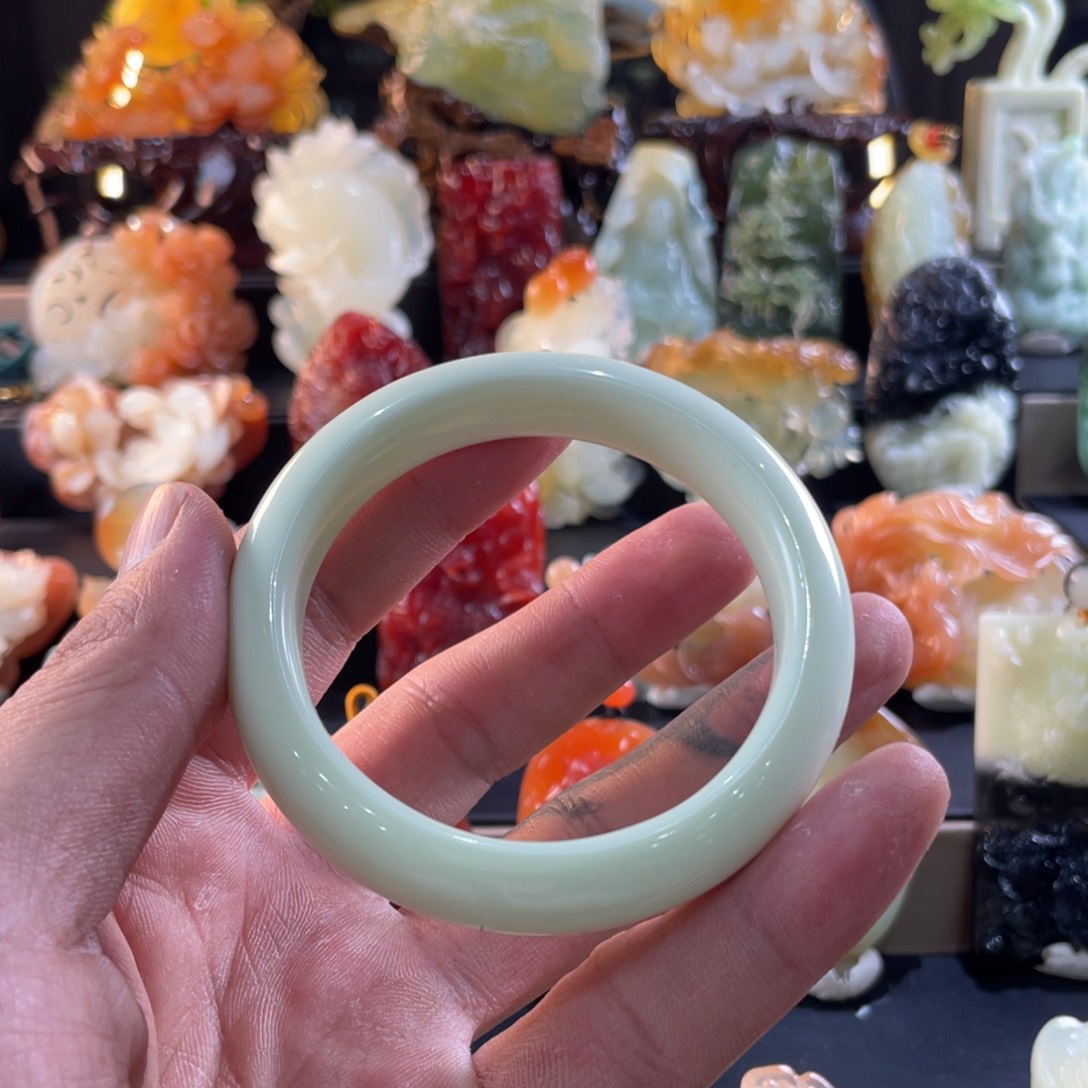 陆***²岫玉未镶嵌手镯子111111111