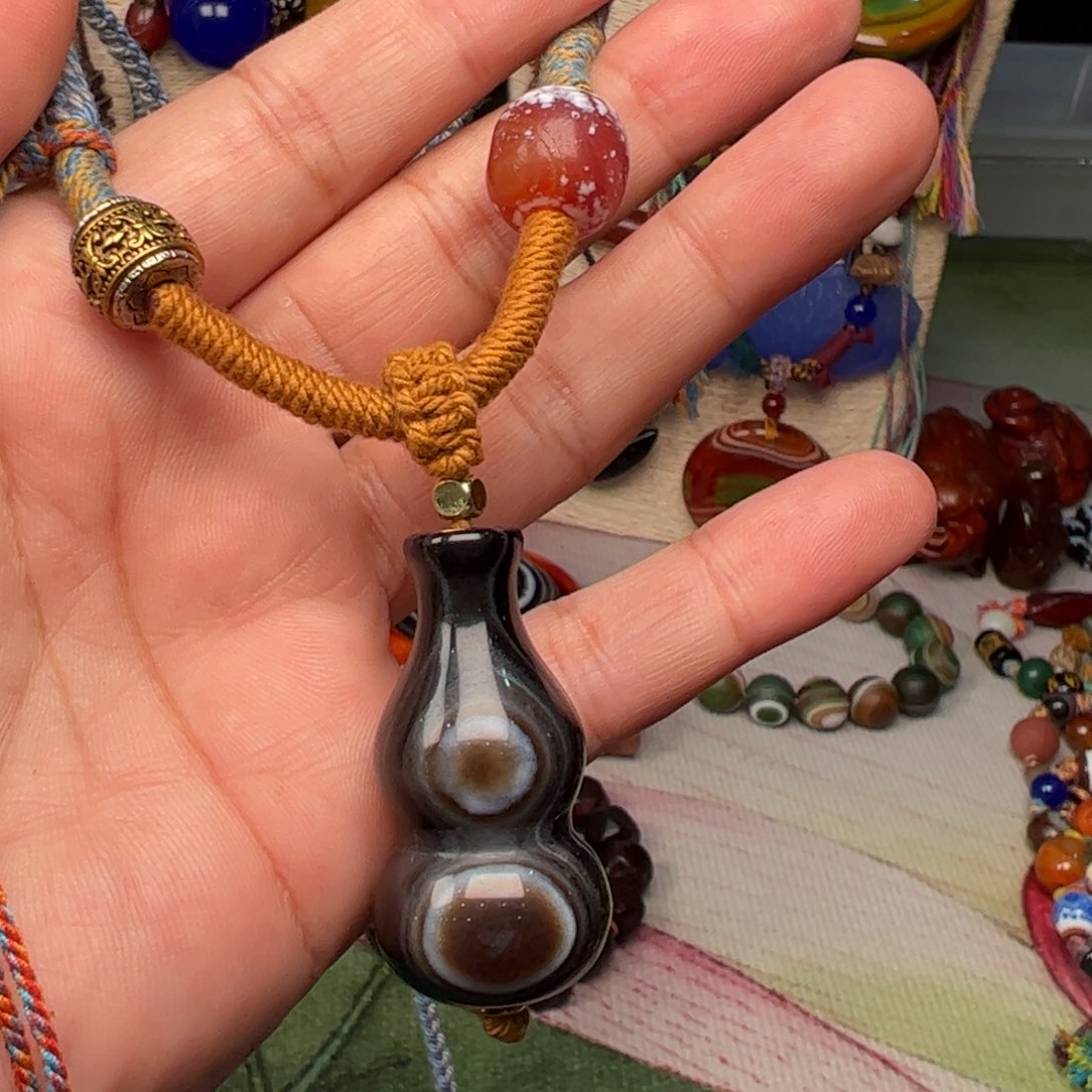 玛瑙/玉髓颈饰未镶嵌