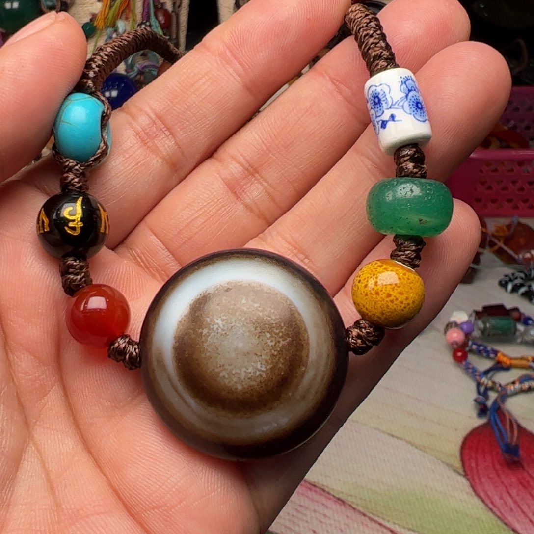 玛瑙/玉髓颈饰未镶嵌