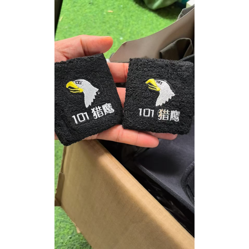 护腕男女通用羽毛球篮球运动健身专用扭伤手腕腱鞘吸汗保暖擦汗