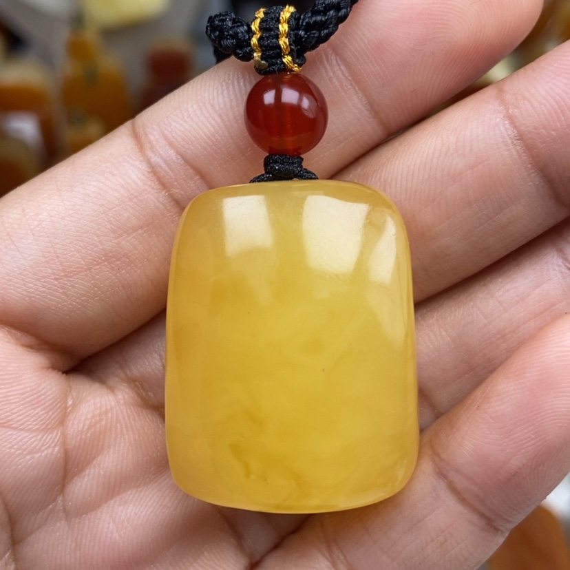 【闪购商品】琥珀颈饰未镶嵌