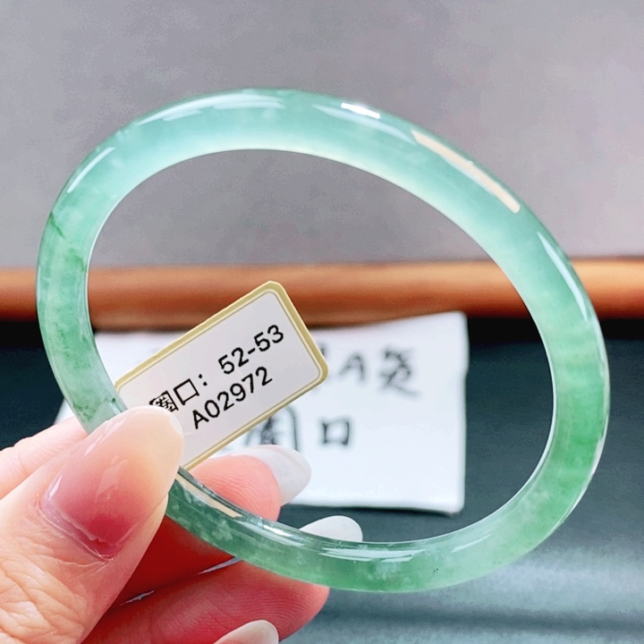 翡翠未镶嵌手镯翡翠手镯161