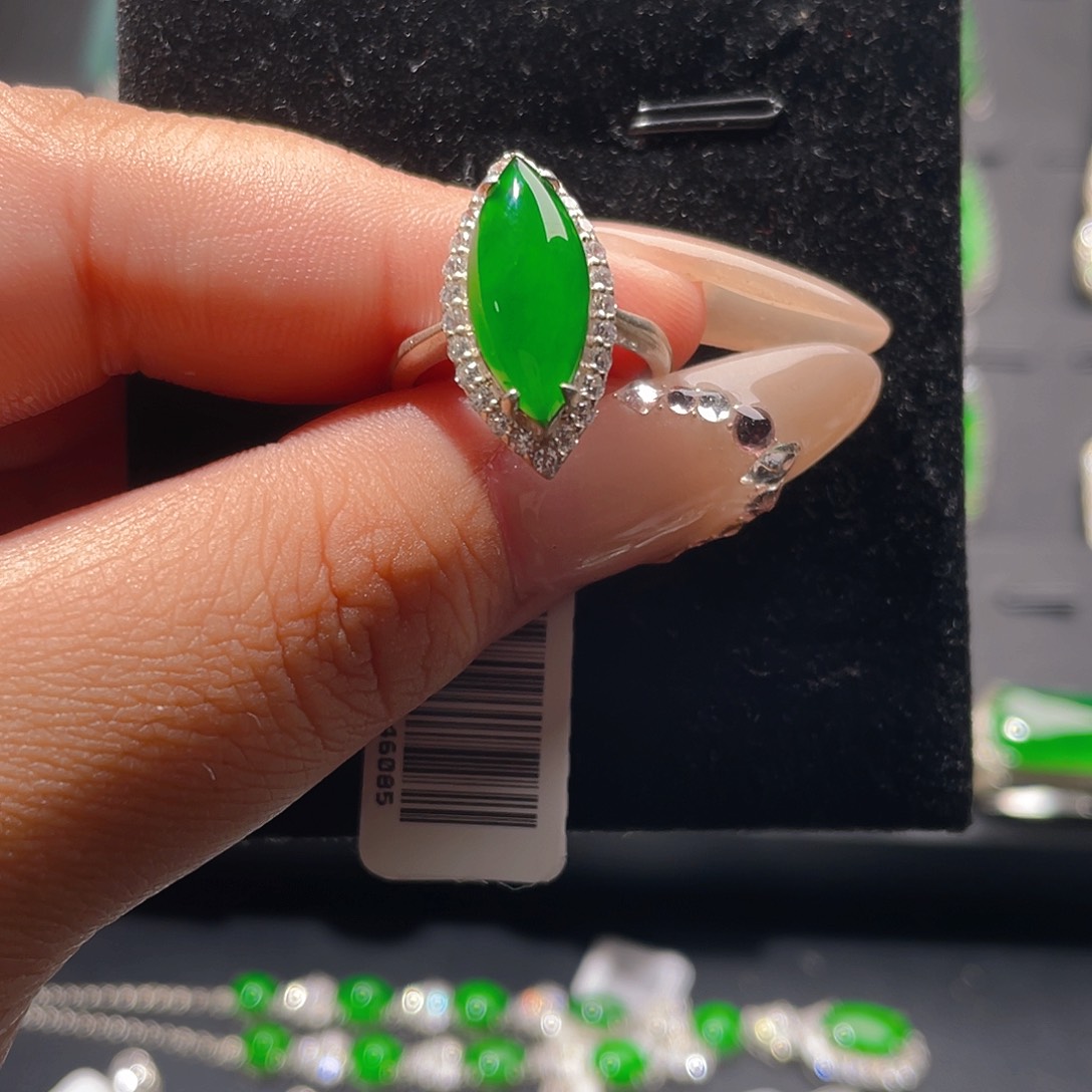 翡翠戒指银S925镶嵌马眼