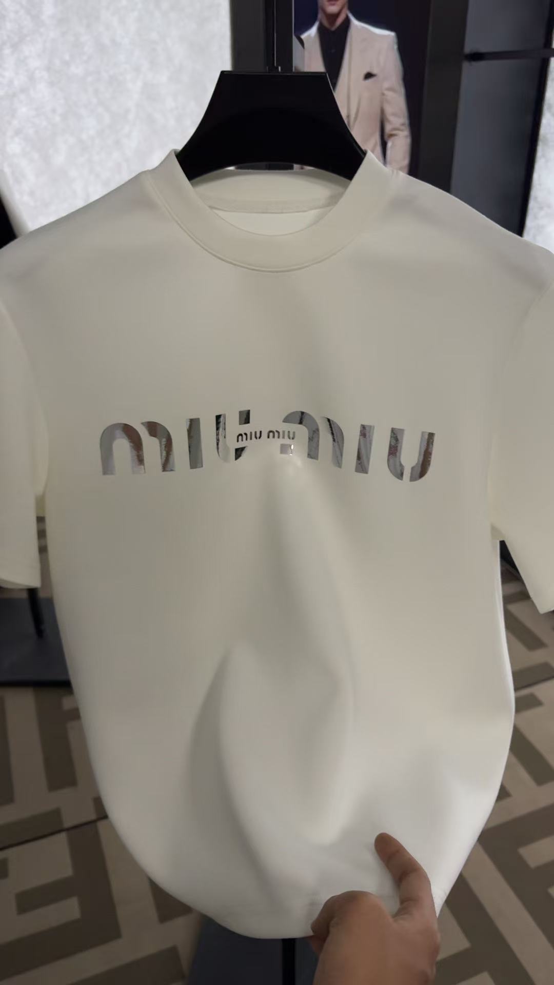 爆款纯棉男女同款春夏轻奢潮流时尚百搭短袖