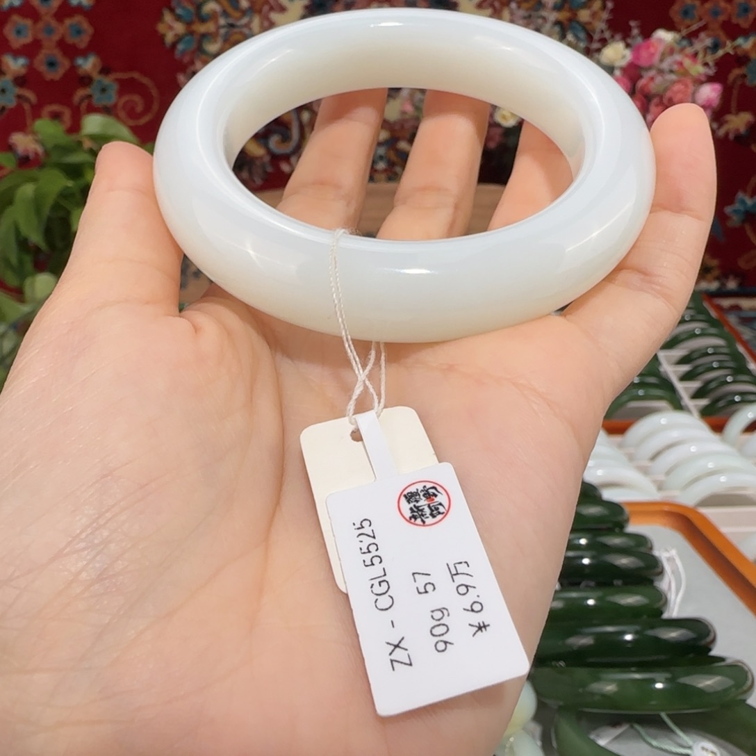 和田玉未镶嵌手镯时尚和田玉手镯