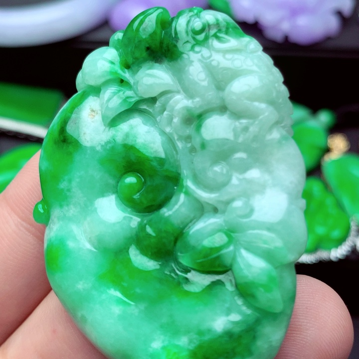 翡翠未镶嵌吊坠(不含链)