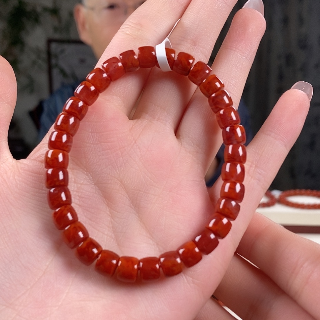 南红玛瑙未镶嵌手串原矿火焰纹直切7mm