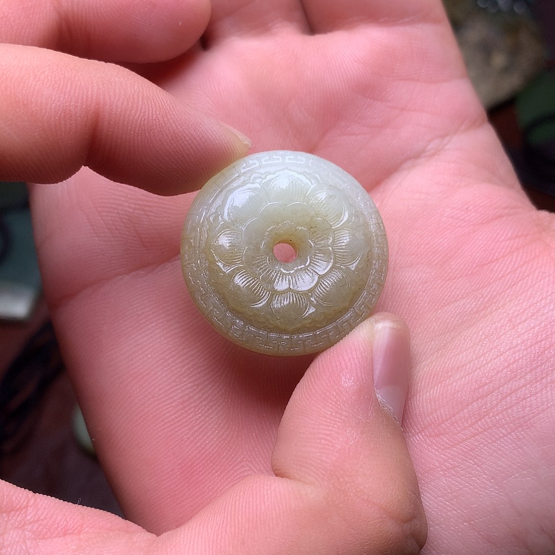 岫岩老玉（透闪石质玉）未镶嵌颈饰