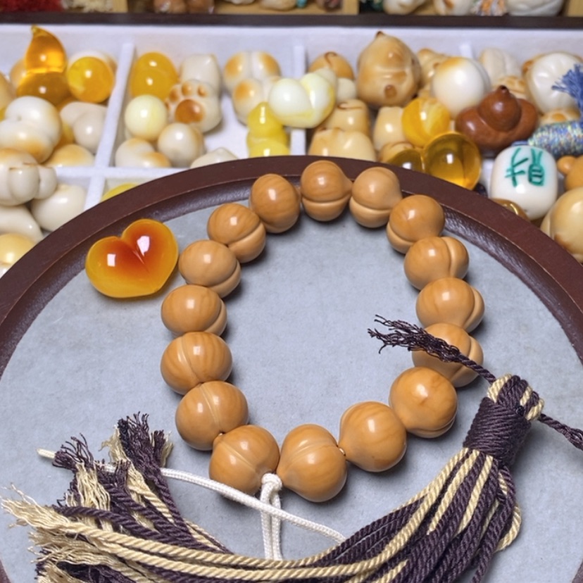 【闪购商品】吊坠猴头核桃夏*爱心