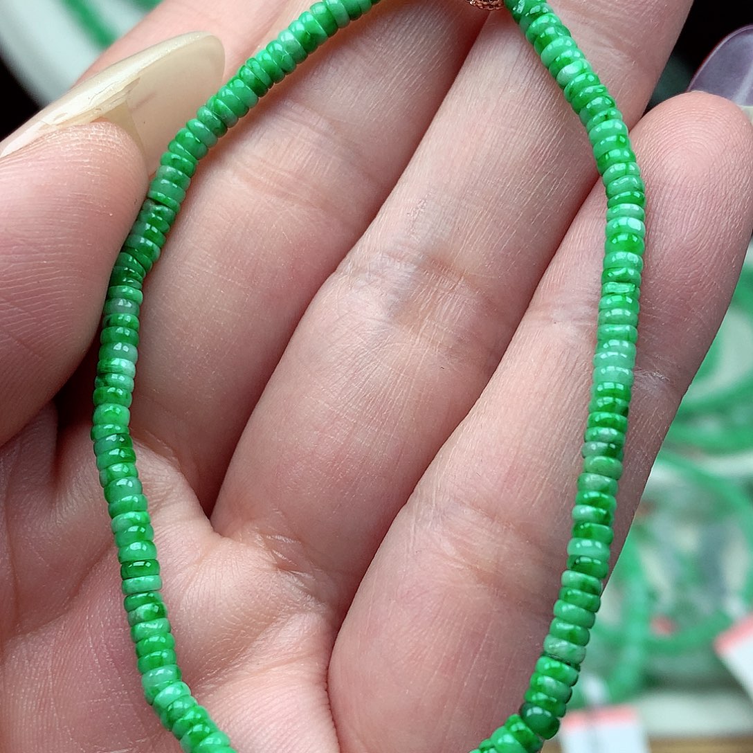 翡翠未镶嵌毛衣链