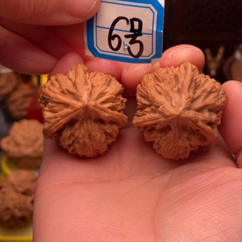 文玩核桃吊坠三棱37