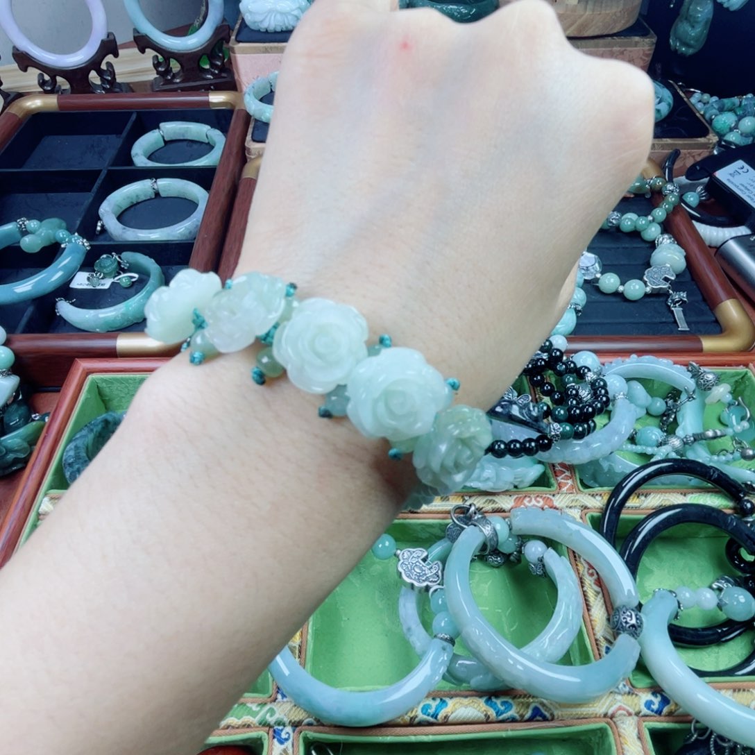 ****未镶嵌手链翡翠手链