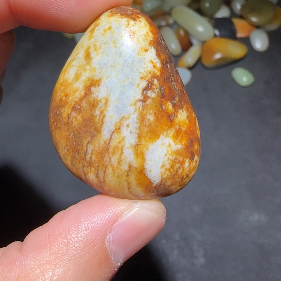 和田玉未镶嵌珠宝半成品