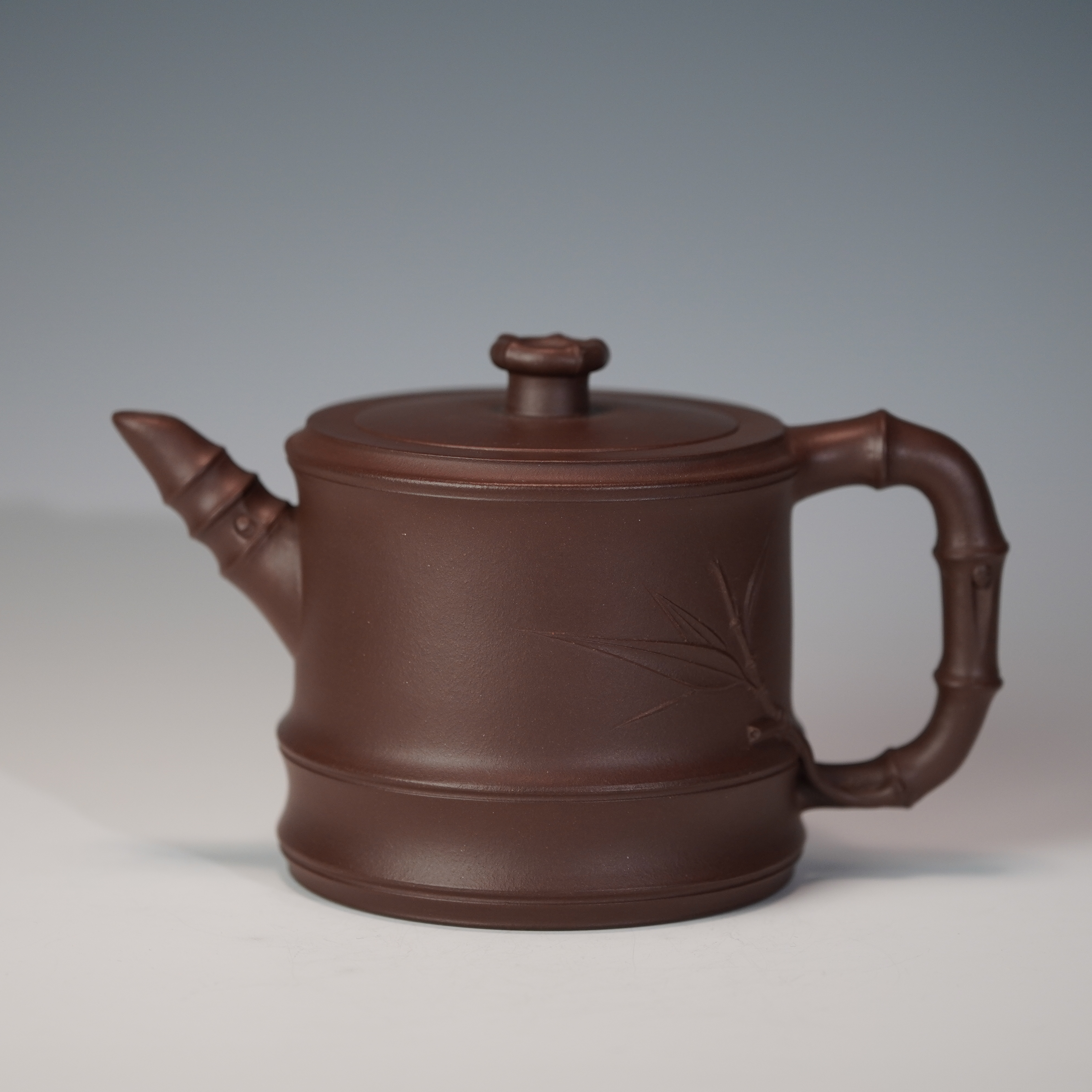 lot.20682 任伟红 紫玉金砂竹节壶 500cc