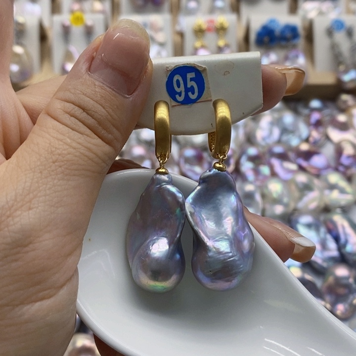 银S925镶嵌淡水珍珠耳饰