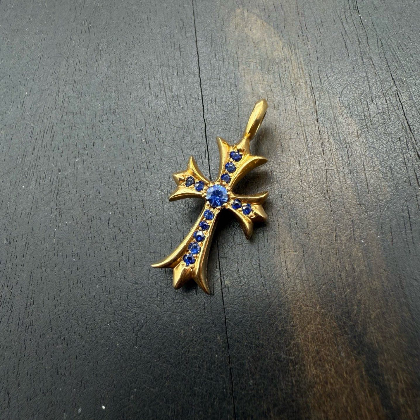 Chrome Hearts 克罗心 22k 蓝宝石Tiny十字架吊坠
