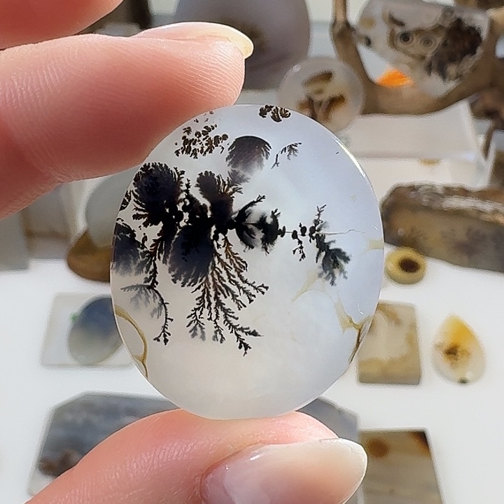 泽***玛瑙/玉髓未镶嵌珠宝奇石