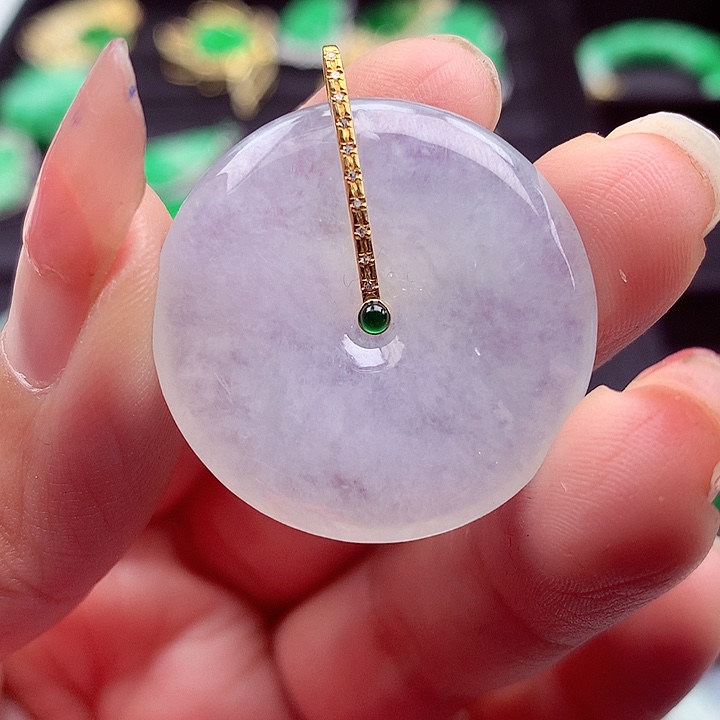 翡翠颈饰18K金镶嵌翡翠