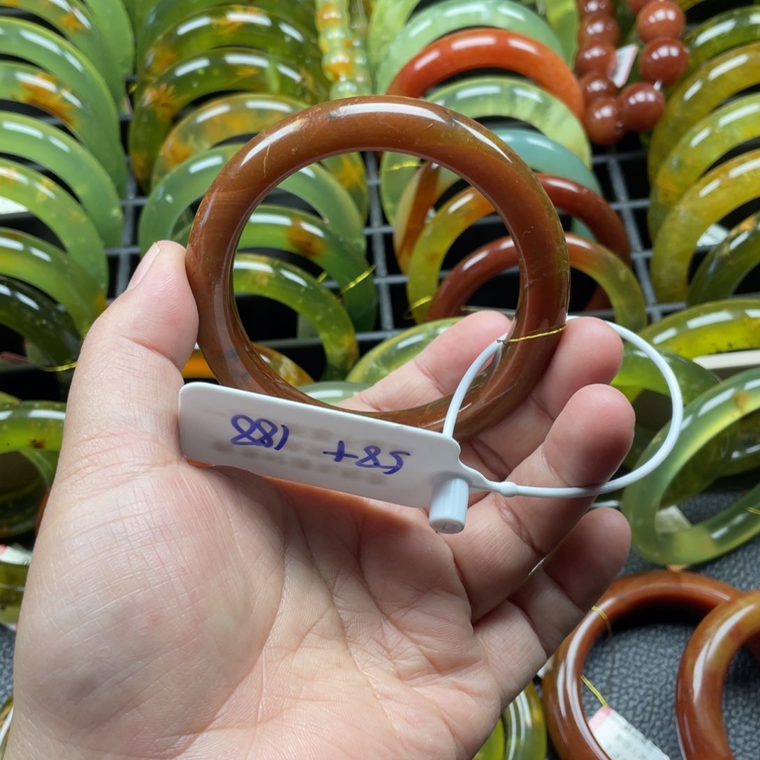 未镶嵌蛇纹石玉手镯有裂手镯特价不退不换