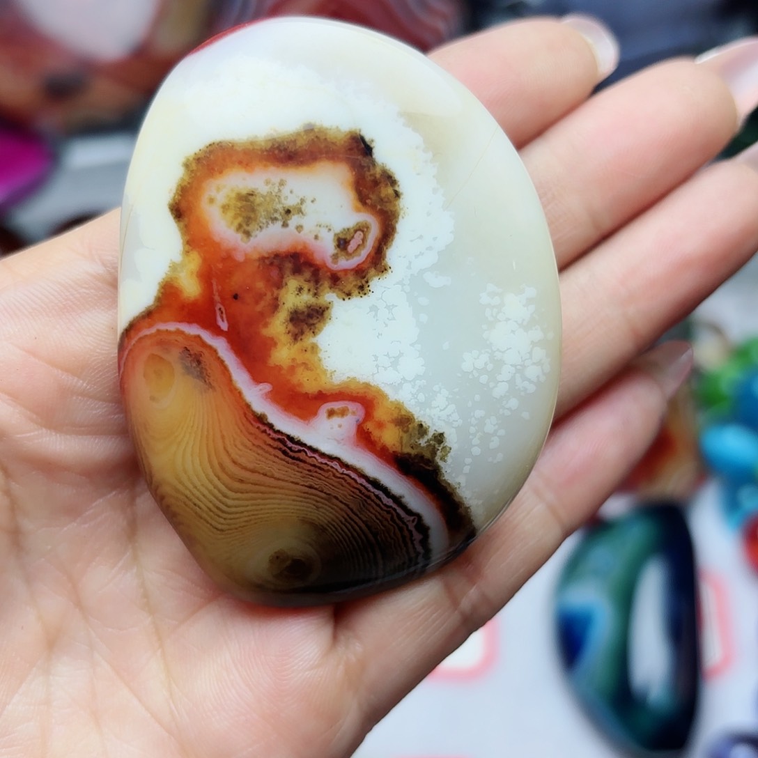 玛瑙/玉髓珠宝奇石未镶嵌已*置