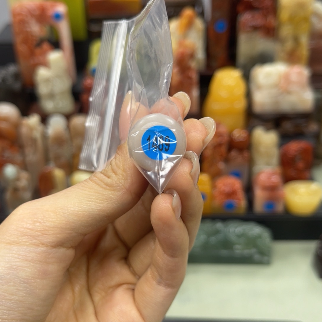 昌化石印石墨*1489。           