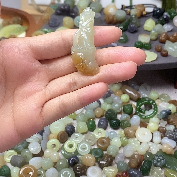 未镶嵌和田玉挂件竹节