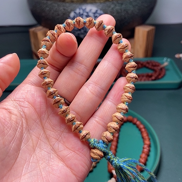 柏香籽/百香籽吊坠129嘟嘟嘴