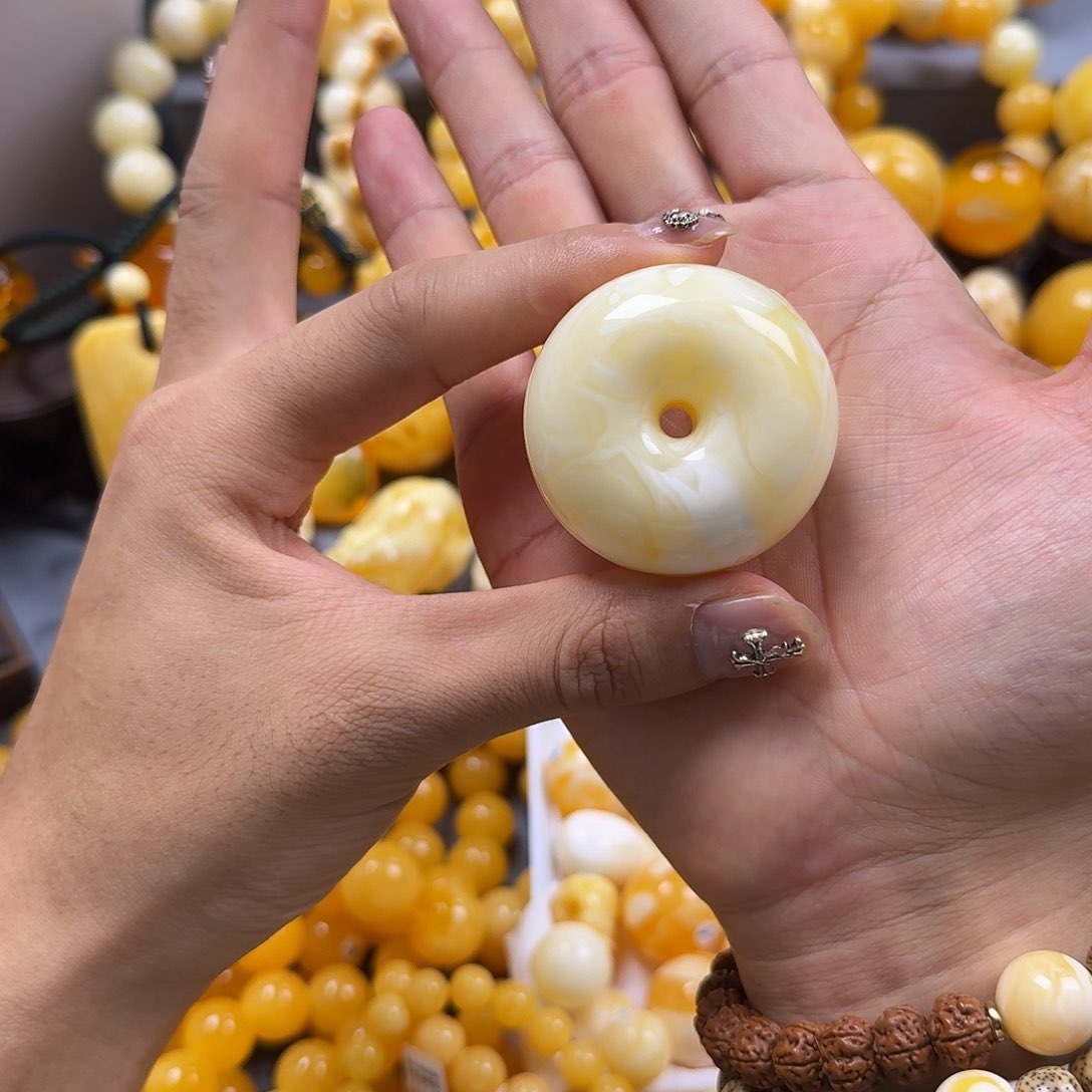 琥珀珠宝奇石未镶嵌平安扣