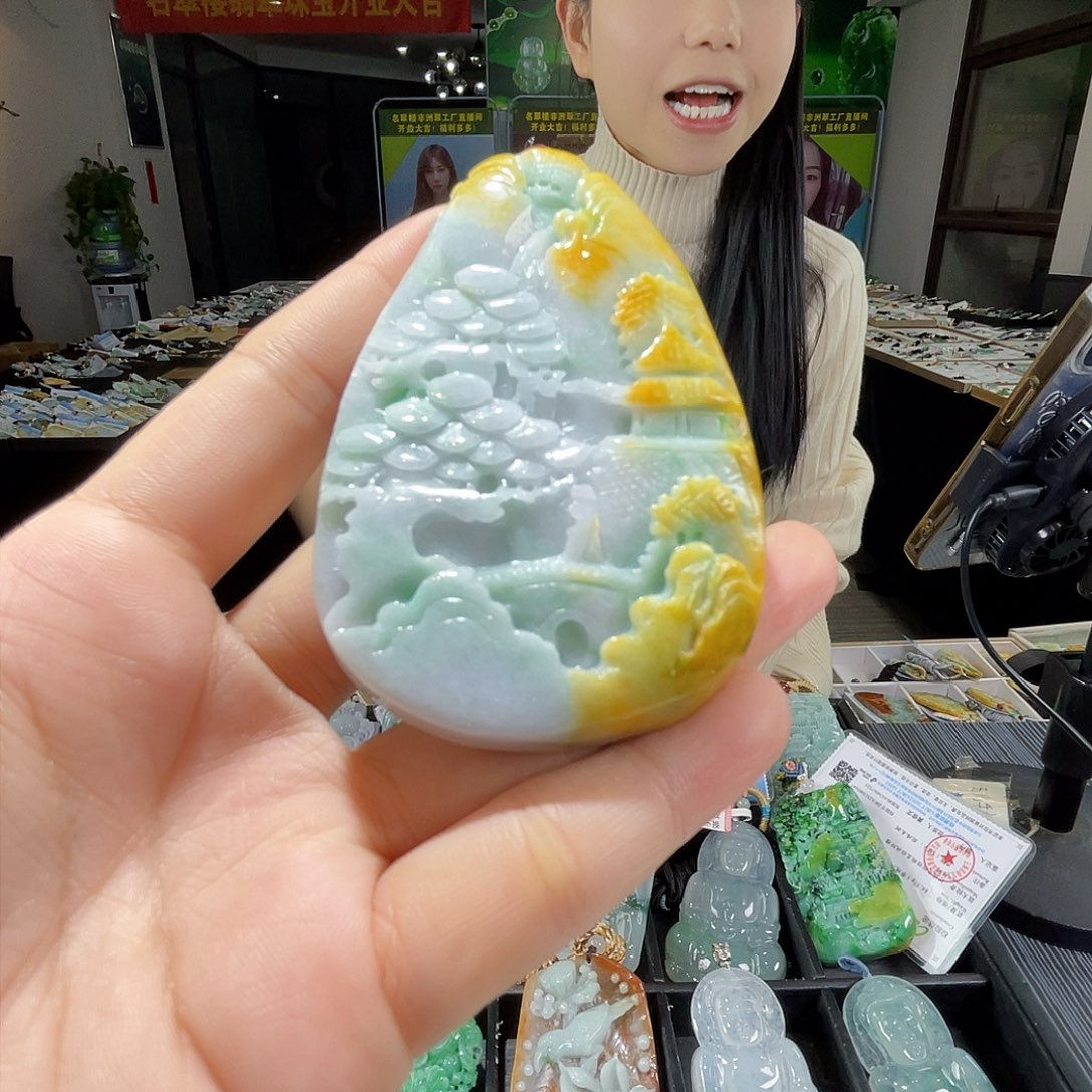 颈饰未镶嵌翡翠一